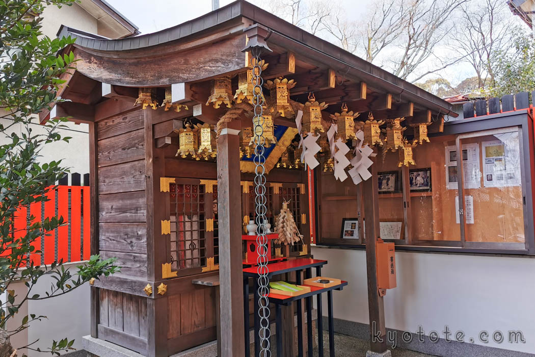 安産祈願で有名な三嶋神社