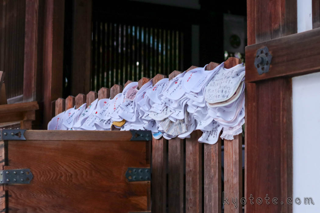 安産祈願で有名なわら天神宮