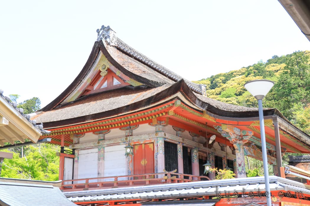 京都市東山区の地主神社の本殿