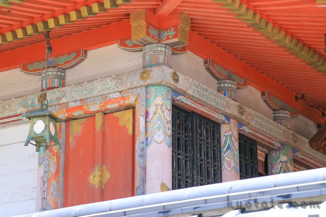 京都市東山区の地主神社の本殿